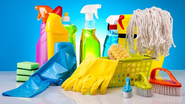 Productos de limpieza específicos VS Productos de limpieza multiusos
